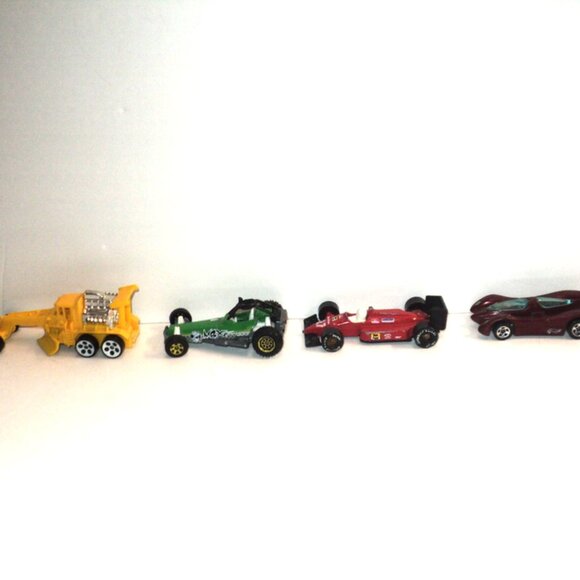 Lot of 4 Vintage Race Cars Matchbox, Hot Wheels, Scale 1:64 Die Cast Collect - Picture 4 of 5